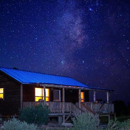 Rocky Ridge Cedar Cabin With Hot Tub & Amazing Views Crabapple Extérieur photo