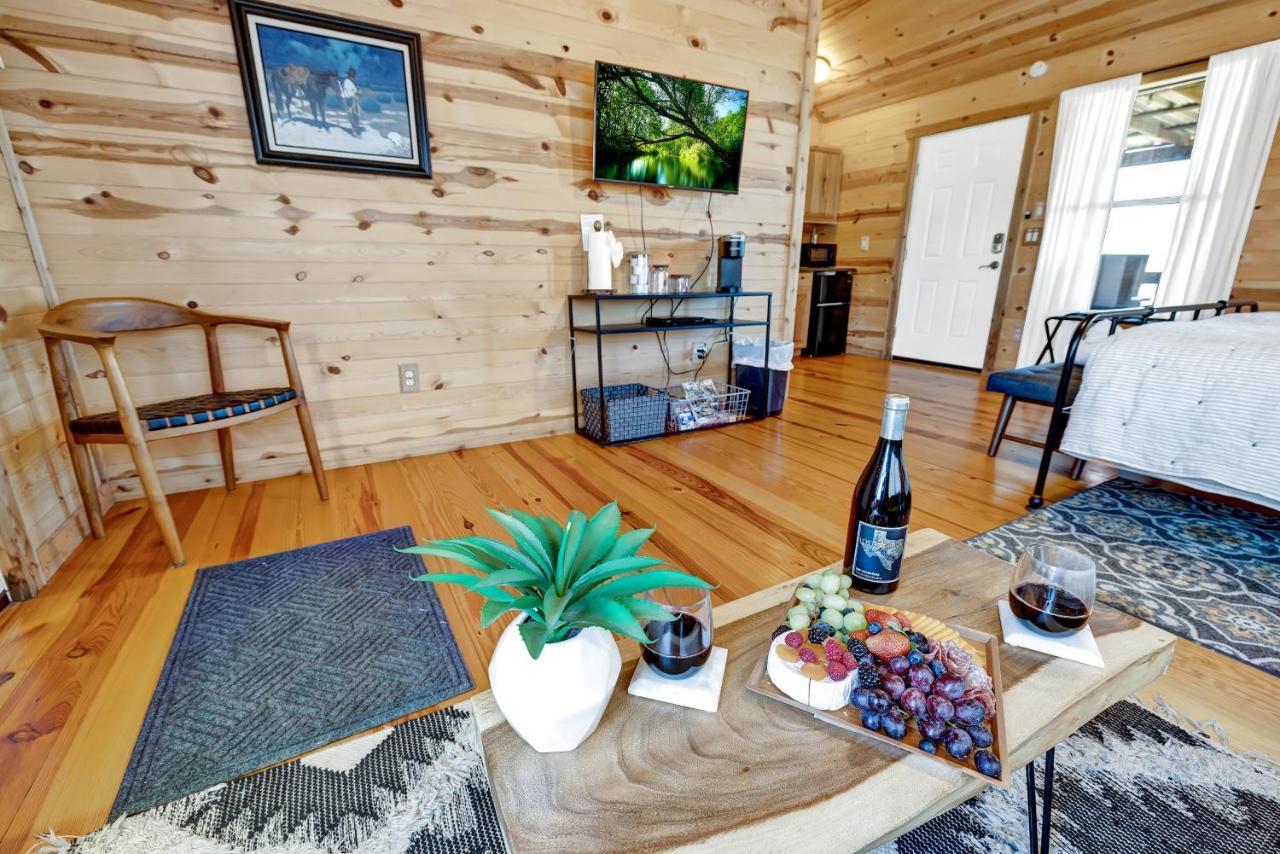 Rocky Ridge Cedar Cabin With Hot Tub & Amazing Views Crabapple Extérieur photo